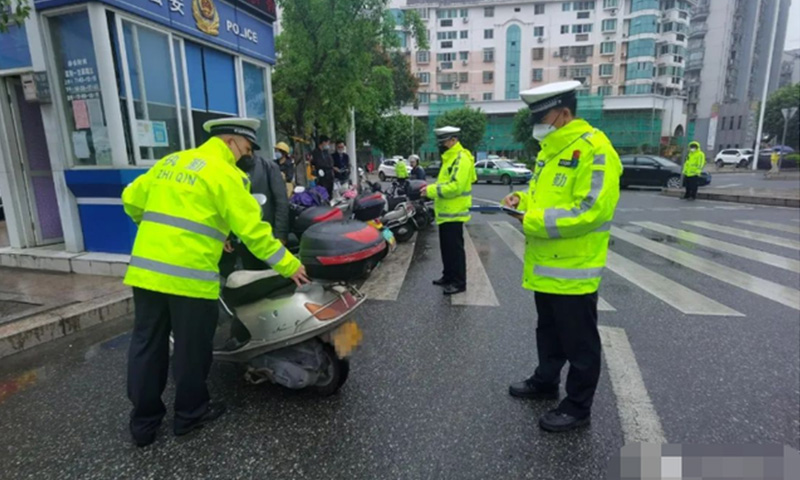 又一輪整治開始！超標電動車、闖紅燈、逆向行駛，抓！